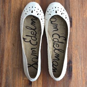 Lightly Used Cream Colored Flats